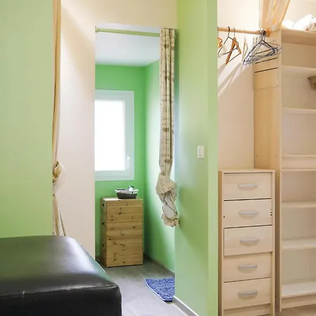 3 Bedroom Cozy In Quettreville-sur-sien, Holiday home Quettreville-sur-Sienne