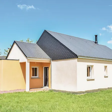Holiday home 3 Bedroom Cozy In Quettreville-sur-sien,